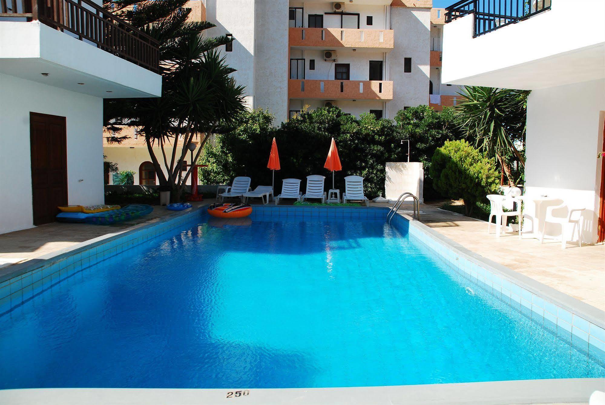 Sirocco Apartments Херсониссос Экстерьер фото